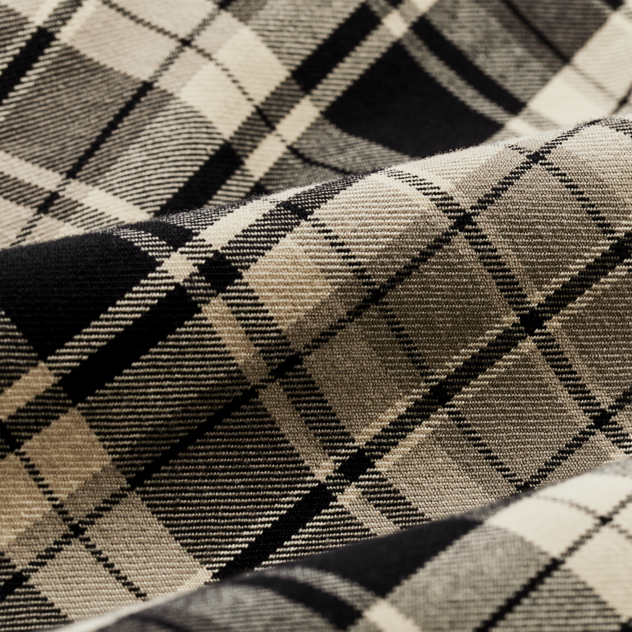 Lightweight Alaskan Guide Shirt - Cream / Black / Gray Plaid - Image 6